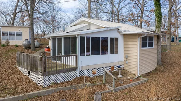 $134,900 | 30560 Pecan Drive, Edwards, MO 65326