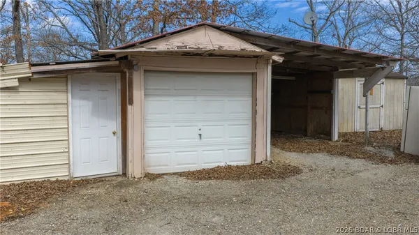 $134,900 | 30560 Pecan Drive, Edwards, MO 65326