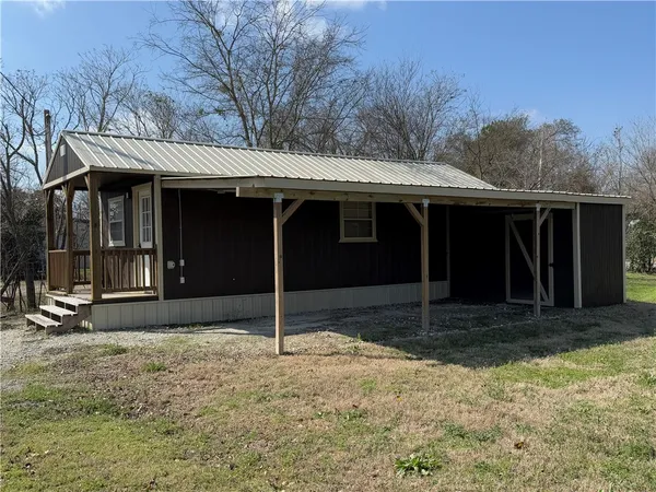 $114,995 | 400 South Mignonette Street, Kosse, TX 76653