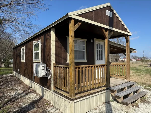 $114,995 | 400 South Mignonette Street, Kosse, TX 76653