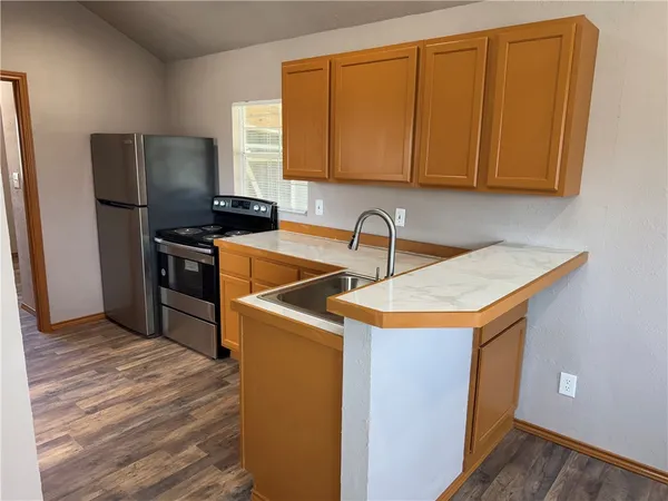$114,995 | 400 South Mignonette Street, Kosse, TX 76653