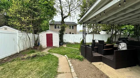 $629,000 | 42 Kenwood Avenue, Massapequa, NY 11758