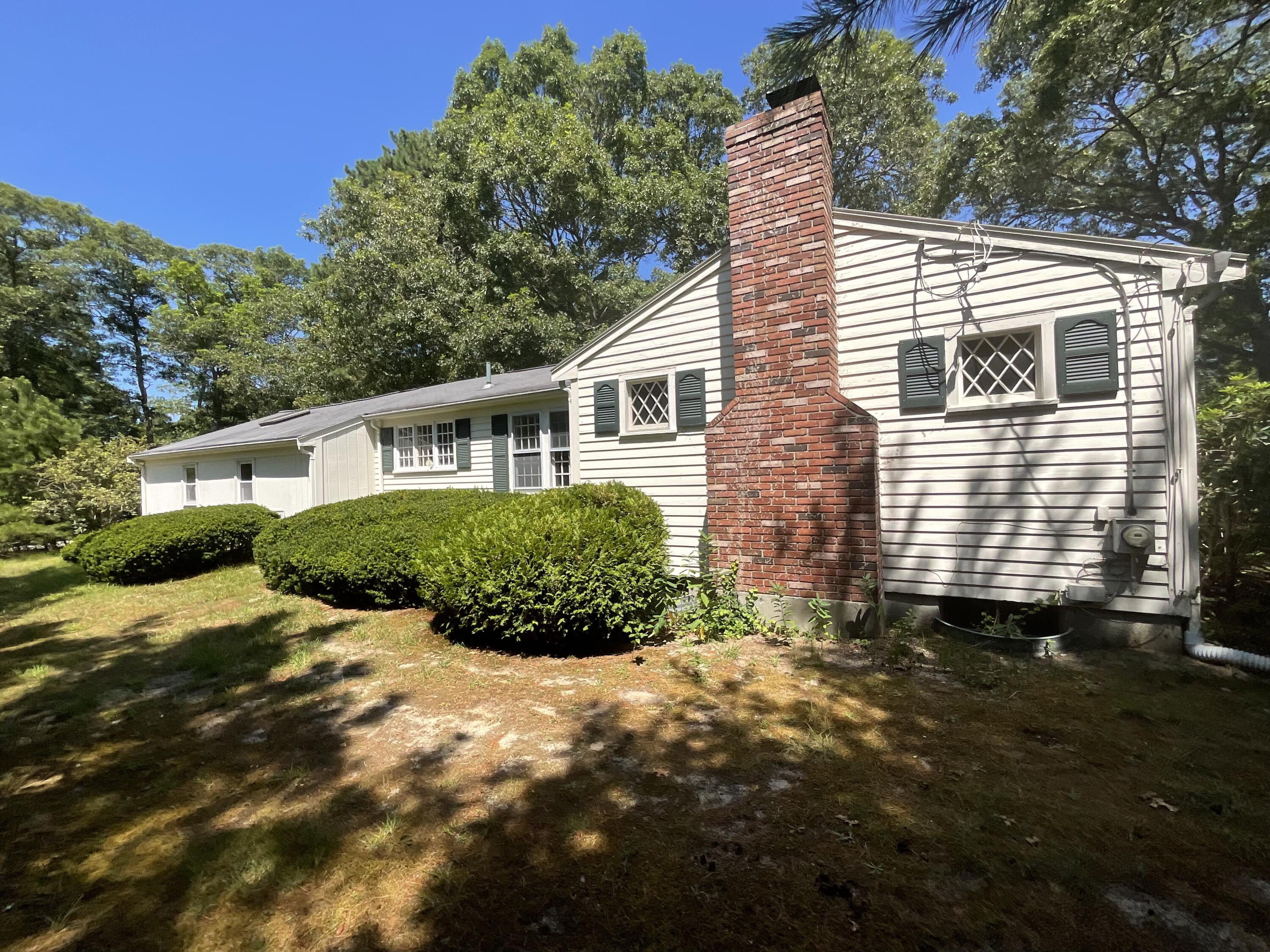 155 5 Corners Road Centerville, MA 02632 - Photo 3 of 21 FD9BD3C8-6DEA-46F8-96D4-D034603F6A67IMG_