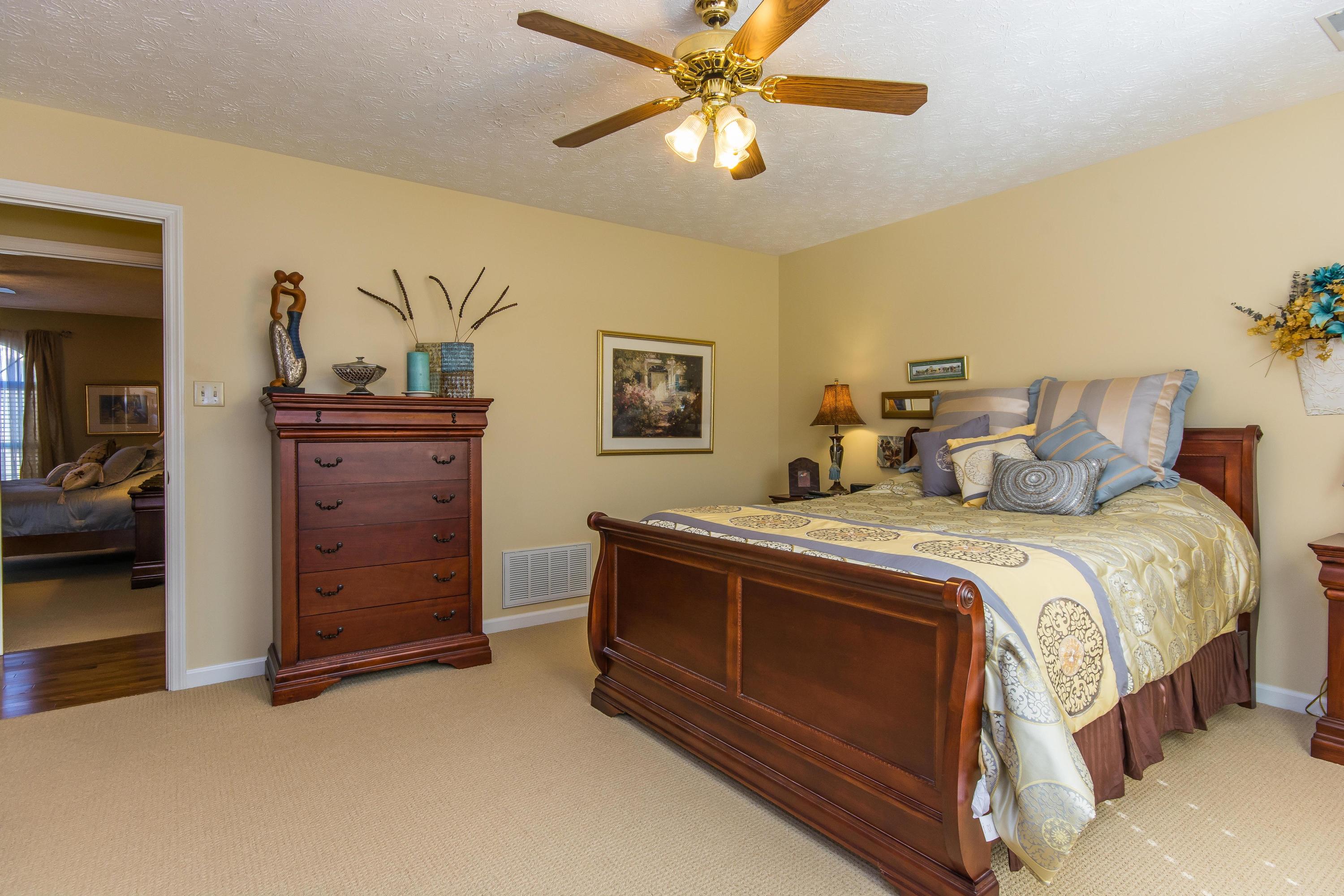 10024 Double Tree Road Knoxville, TN 37932 - Photo 21 of 32 10024 Double Tree Road-MLS_Size-022-Mast