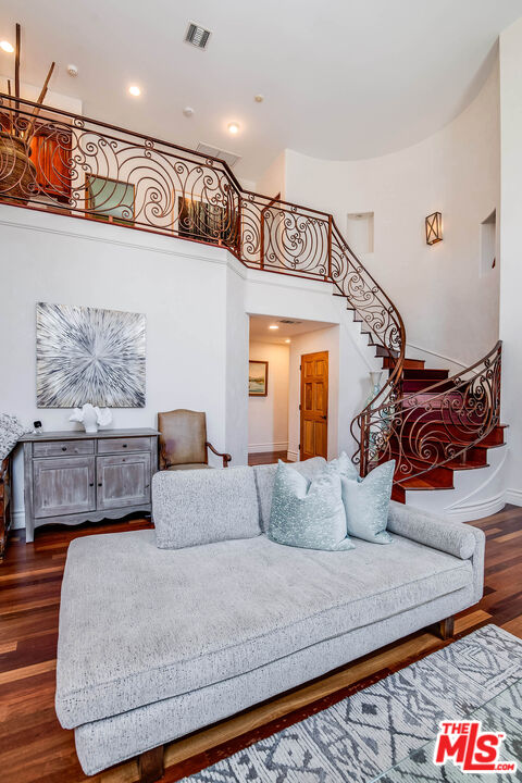 4520 Tyrone Avenue Sherman Oaks, CA 91423 - Photo 13 of 61