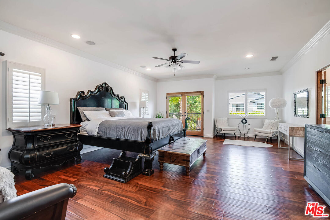 4520 Tyrone Avenue Sherman Oaks, CA 91423 - Photo 54 of 61 a living room with furniture window and wooden floor