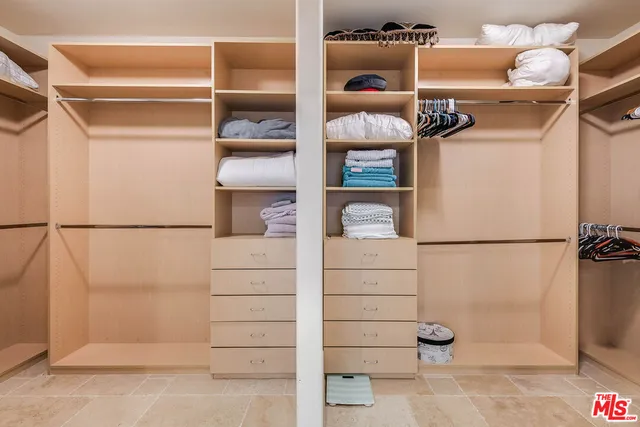 $12,900 | 4520 Tyrone Avenue, Sherman Oaks, CA 91423