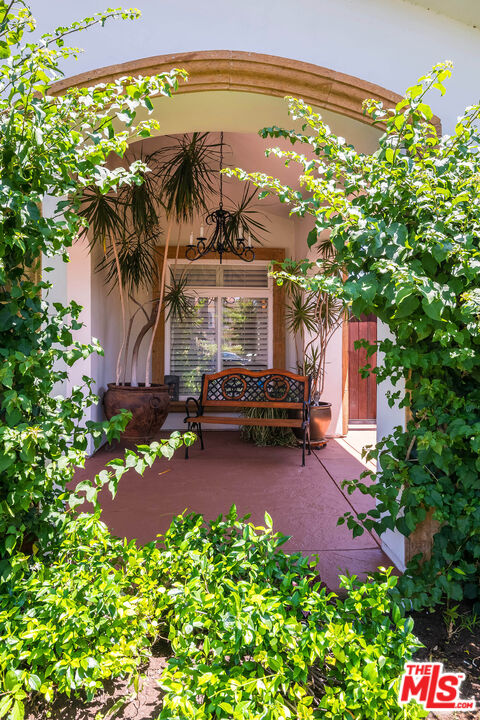 4520 Tyrone Avenue Sherman Oaks, CA 91423 - Photo 7 of 61 a view of a house with a garden