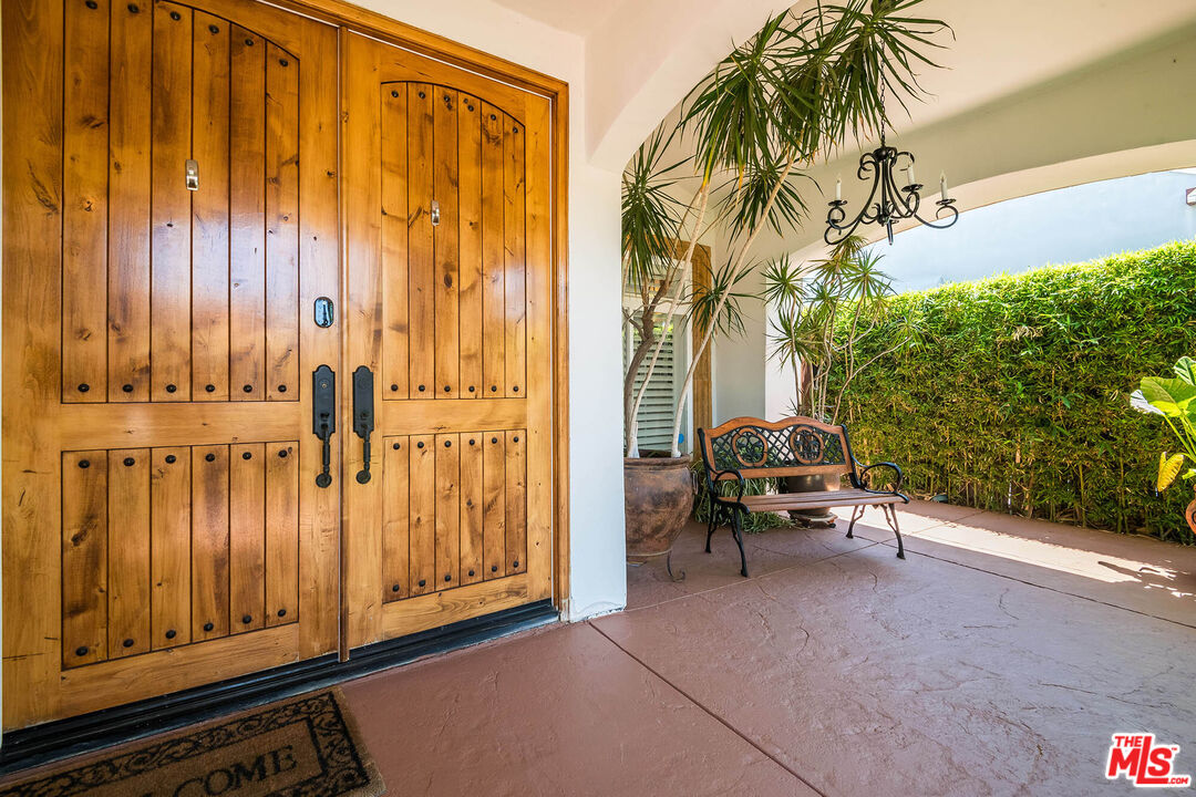 4520 Tyrone Avenue Sherman Oaks, CA 91423 - Photo 8 of 61