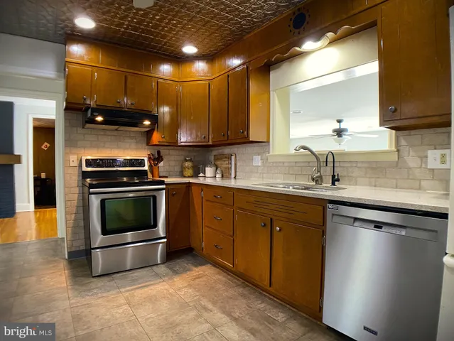 $326,900 | 13 Mylin Avenue, Willow Street, PA 17584