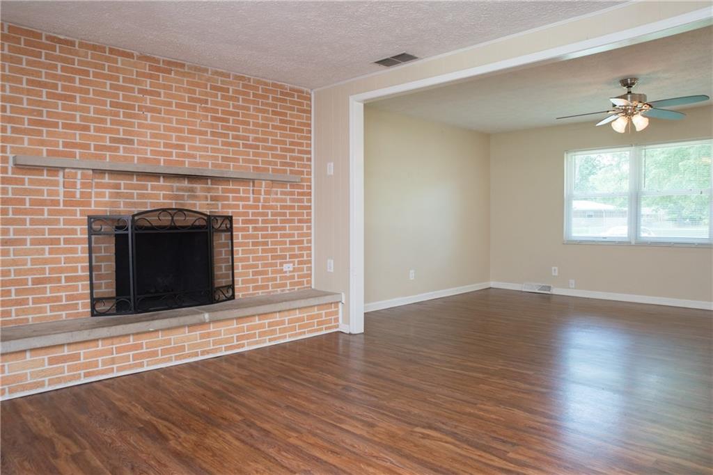 6406 Maple Lawn Road Indianapolis, IN 46241 - Photo 4 of 25