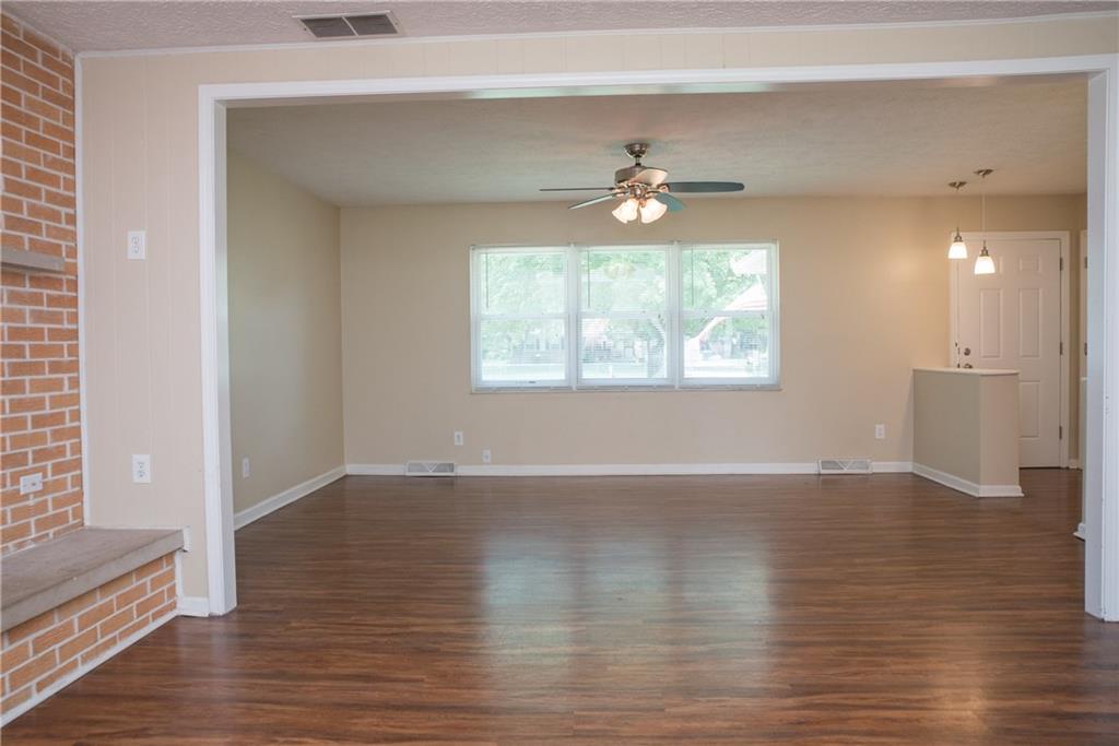 6406 Maple Lawn Road Indianapolis, IN 46241 - Photo 5 of 25