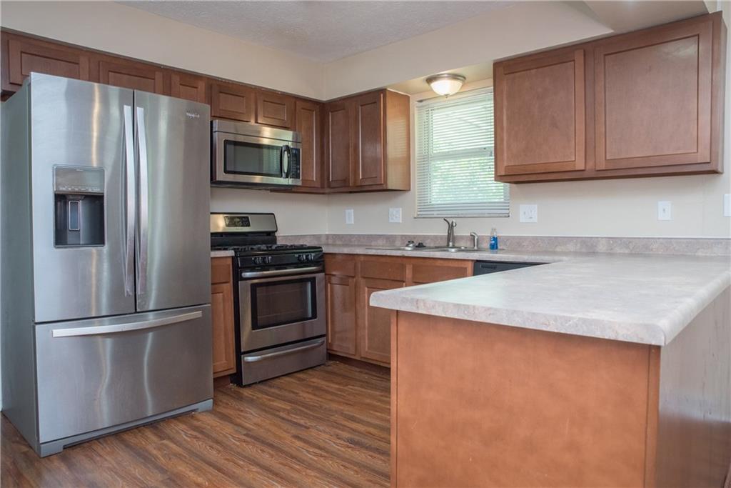 6406 Maple Lawn Road Indianapolis, IN 46241 - Photo 8 of 25
