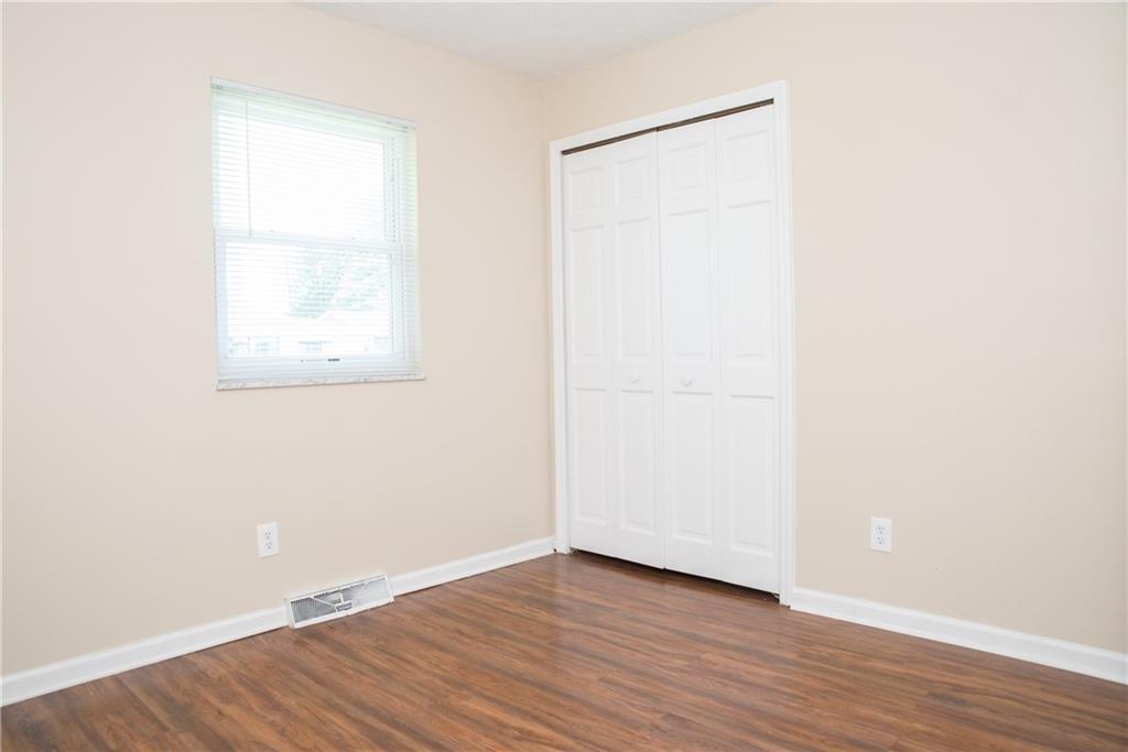 6406 Maple Lawn Road Indianapolis, IN 46241 - Photo 10 of 25