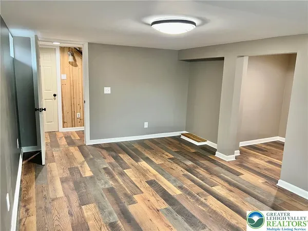 $2,300 | 2121 7th Street, Bethlehem, PA 18020