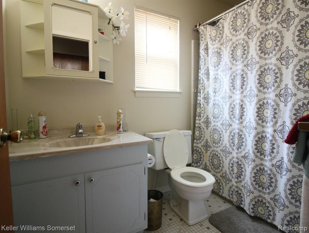 8401 18 18 Mile Road, Unit 126 Sterling Heights, MI 48313 - Photo 9 of 14