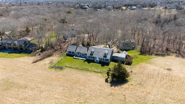 $3,995,000 | 23 Beetle Swamp Road, Edgartown, MA 02539