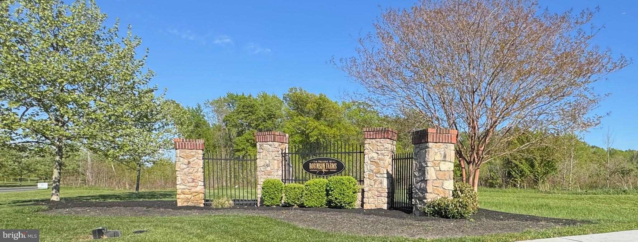 664 Courtly Road Townsend, DE 19734 - Photo 4 of 57
