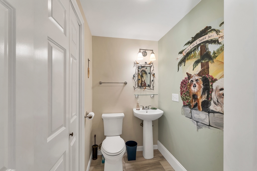 60 Hampton Meadows, Unit 60 Hampton, NH 03842 - Photo 28 of 42