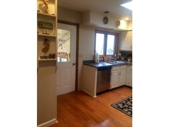 313 Heather Lane Rutland, VT 05701 - Photo 9 of 24