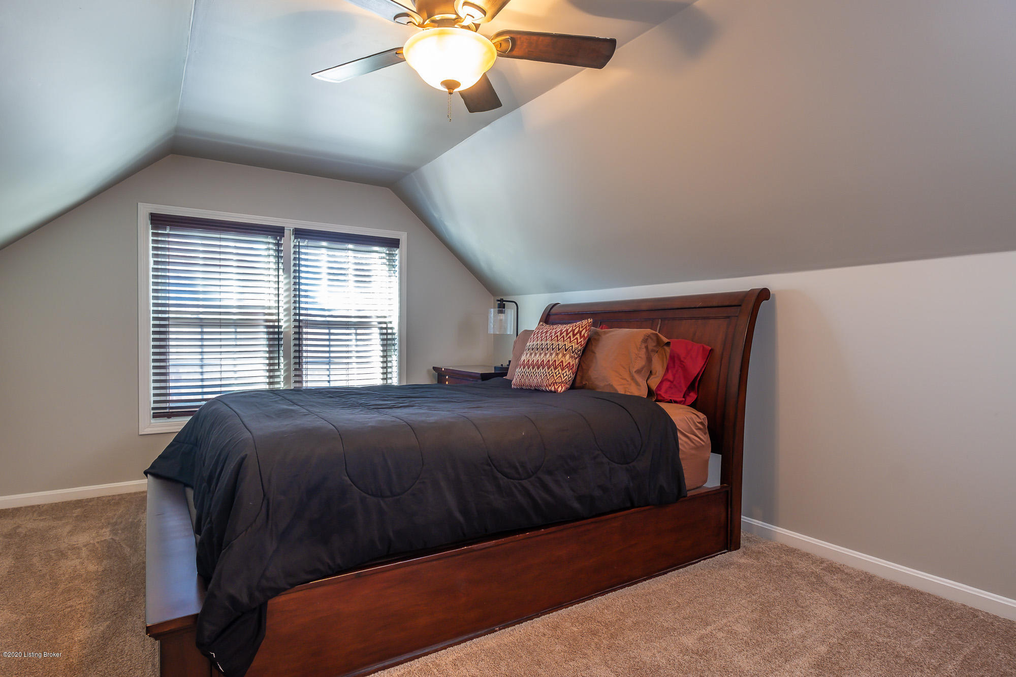 1031 Greenleaf Road Louisville, KY 40213 - Photo 22 of 34 Small-21