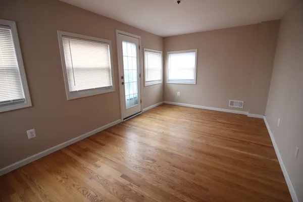 $155,000 | 1681 Lafayette Boulevard, Lincoln Park, MI 48146