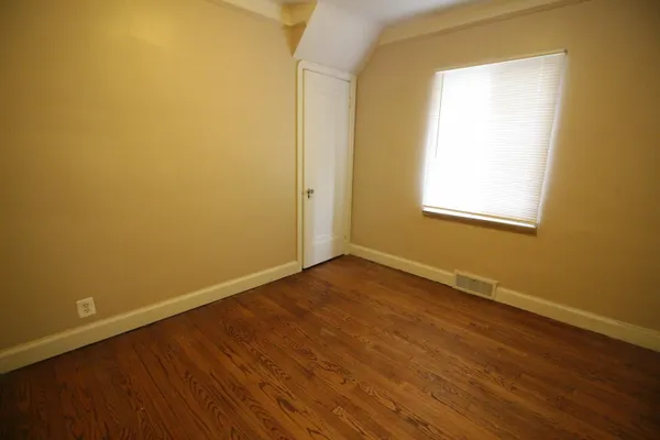 $155,000 | 1681 Lafayette Boulevard, Lincoln Park, MI 48146