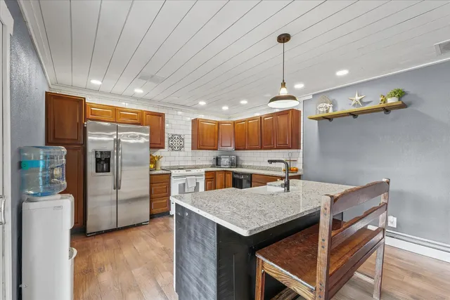 $239,900 | 402 West Main Street, Ogden, IL 61859