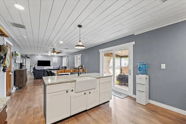 $239,900 | 402 West Main Street, Ogden, IL 61859