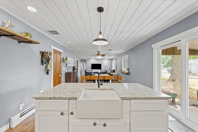 $239,900 | 402 West Main Street, Ogden, IL 61859