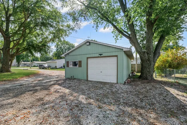 $239,900 | 402 West Main Street, Ogden, IL 61859