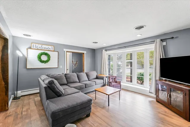 $239,900 | 402 West Main Street, Ogden, IL 61859