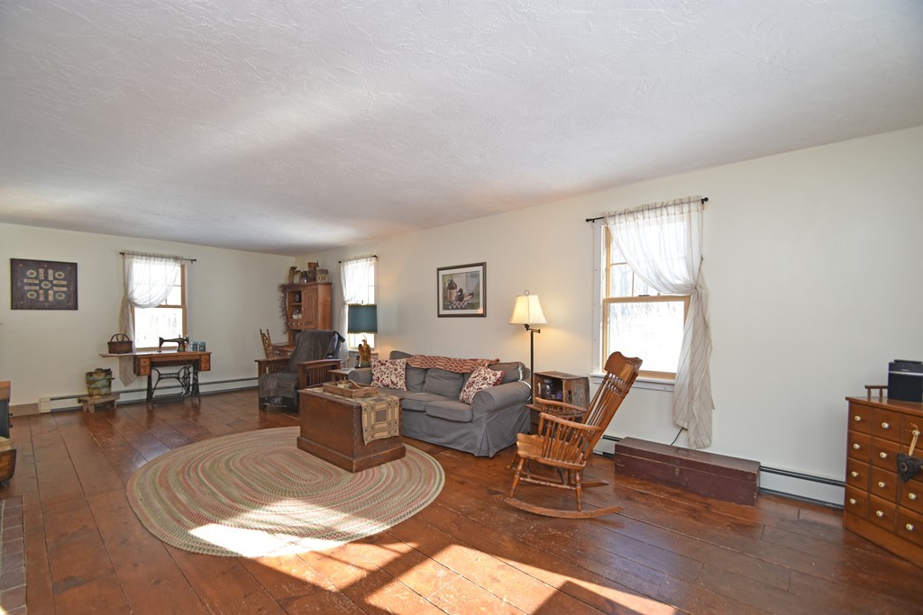 794 New Braintree Road Oakham, MA 01068 - Photo 3 of 25 Gallery Image 3