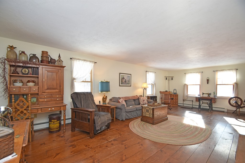 794 New Braintree Road Oakham, MA 01068 - Photo 4 of 25 Gallery Image 4