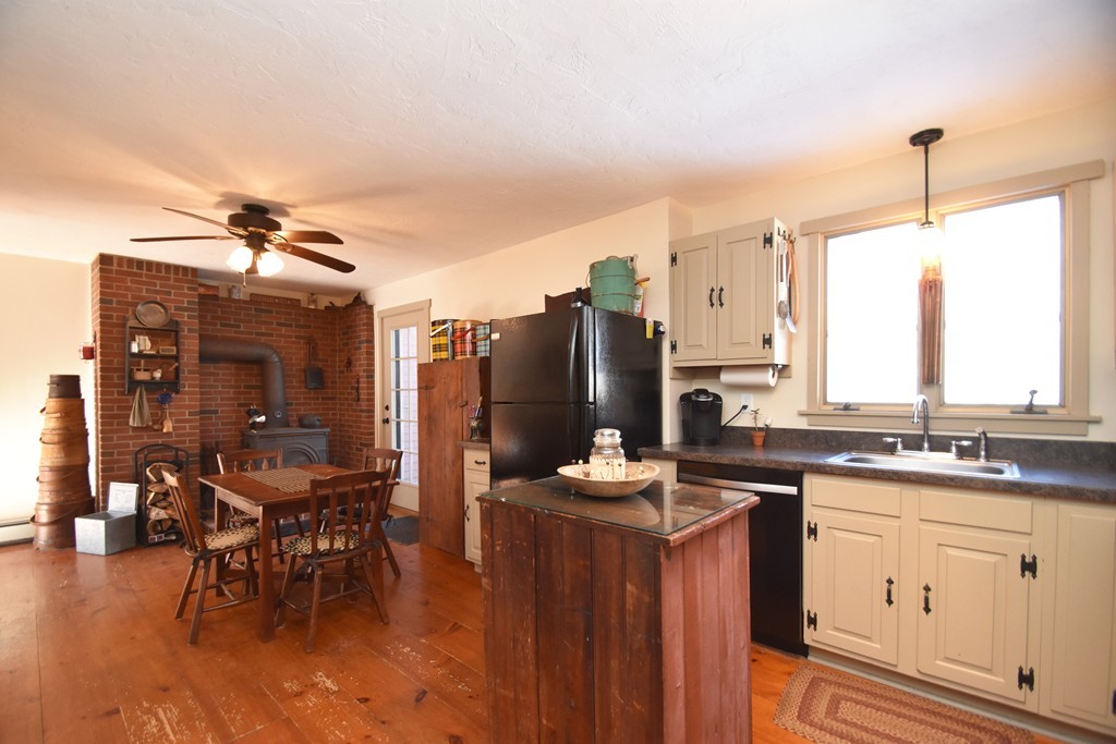 794 New Braintree Road Oakham, MA 01068 - Photo 6 of 25 Gallery Image 6