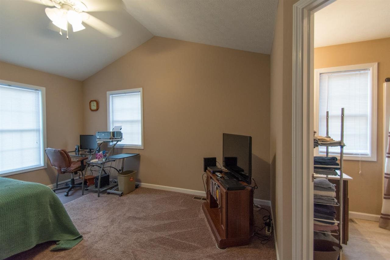 2586 South Flat Rock Road Bloomington, IN 47403 - Photo 11 of 20 Gallery Image 11