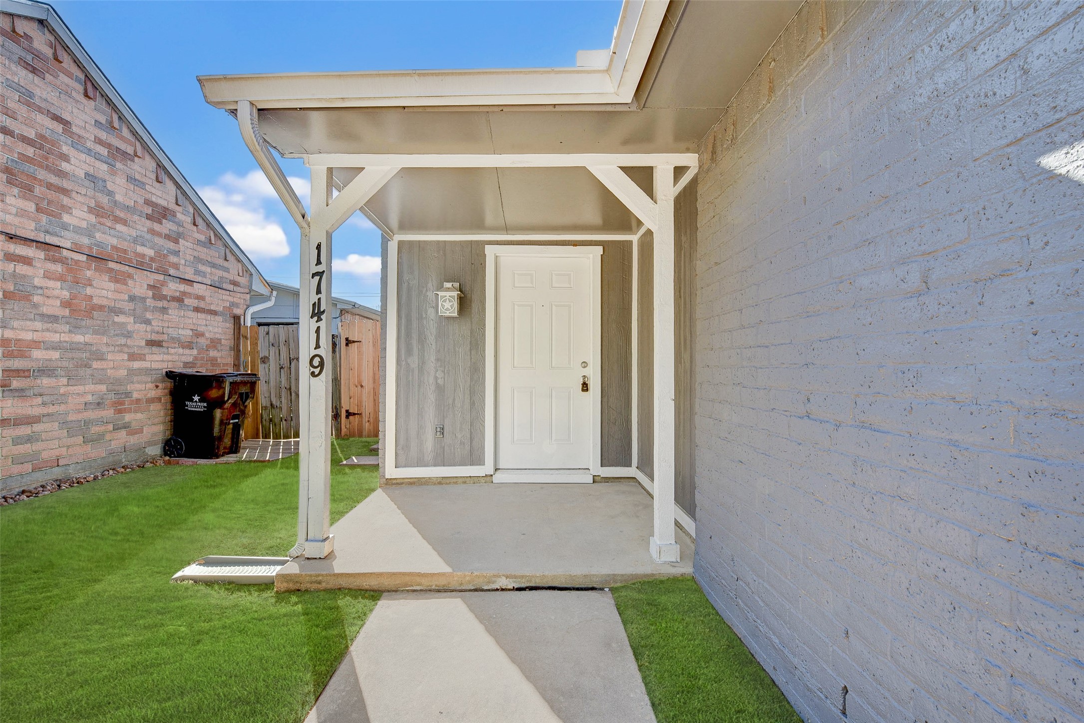 17419 Ranch Country Road Hockley, TX 77447 - Photo 3 of 34 Covered front Porch!