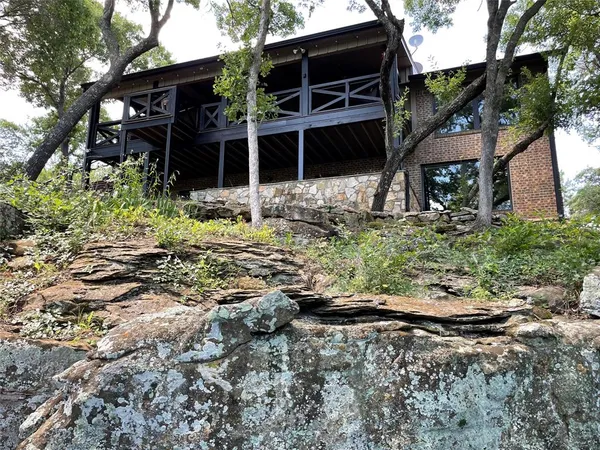a view of a house with street