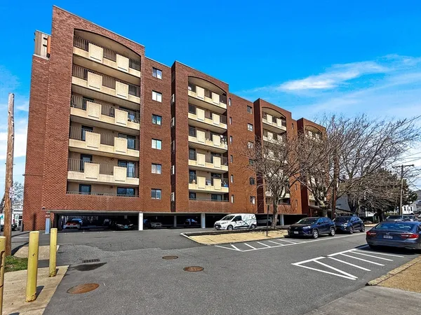 $465,000 | 39 Parlin Street, Unit 304, Everett, MA 02149
