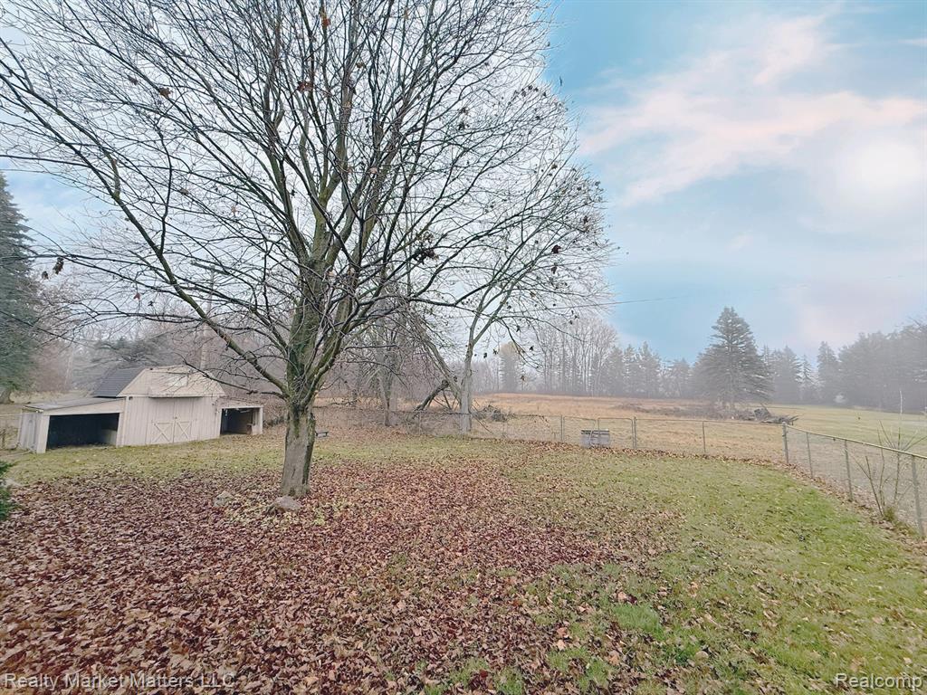 2142 Farnsworth Road Lapeer, MI 48446 - Photo 26 of 31 Gallery Image 26