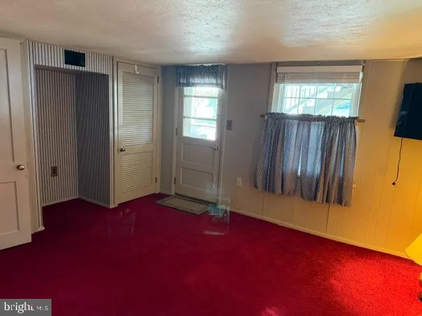 a view of a storage & utility room