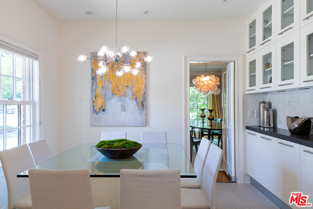 801 Devon Avenue Los Angeles, CA 90024 - Photo 9 of 29