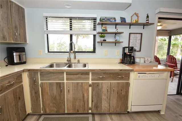 $2,300 | 18 Covington Lane, Palm Coast, FL 32137