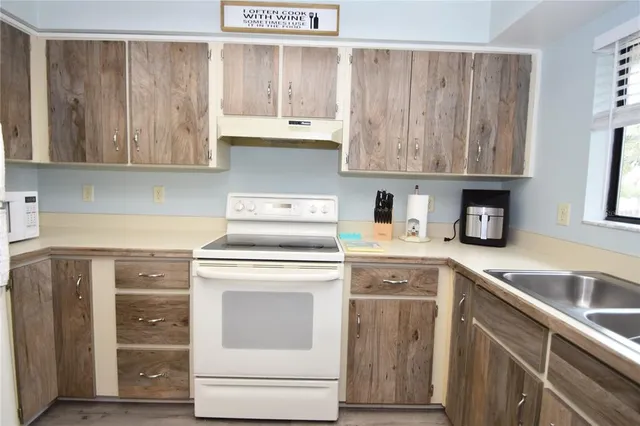 $2,300 | 18 Covington Lane, Palm Coast, FL 32137