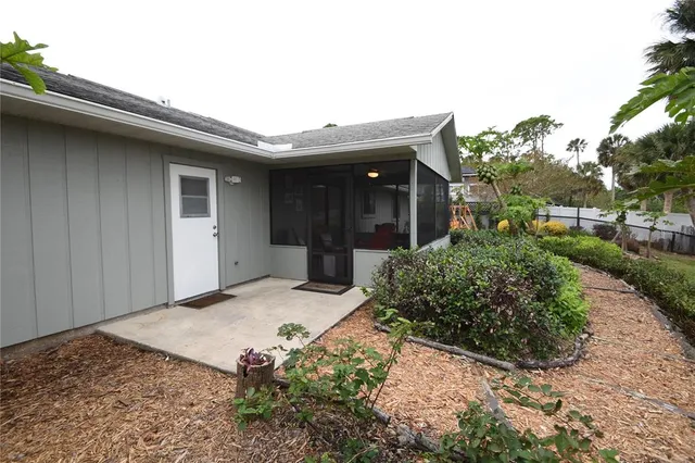 $2,300 | 18 Covington Lane, Palm Coast, FL 32137