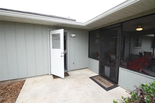 $2,300 | 18 Covington Lane, Palm Coast, FL 32137