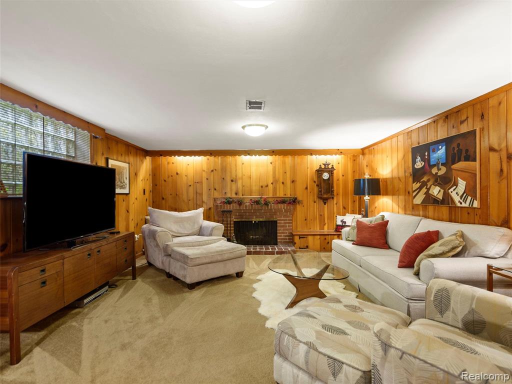 683 Lincoln Road Grosse Pointe, MI 48230 - Photo 40 of 54