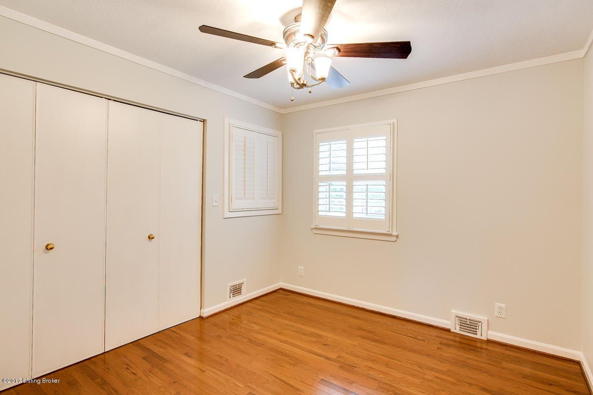 123 Blue Ridge Road Louisville, KY 40223 - Photo 23 of 32 123 Blue Ridge-23