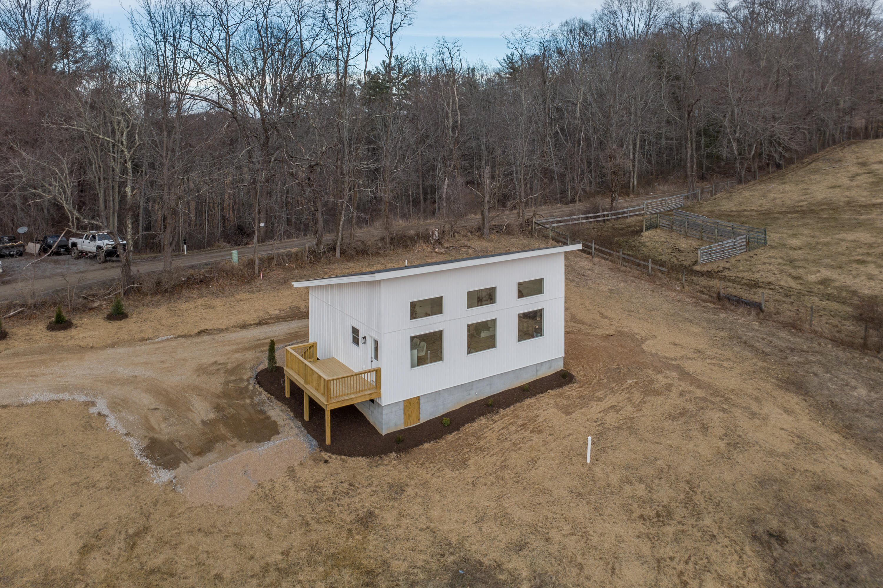 320 Grace Lane Northeast Riner, VA 24149 - Photo 2 of 33 a view of a couches with wooden fence
