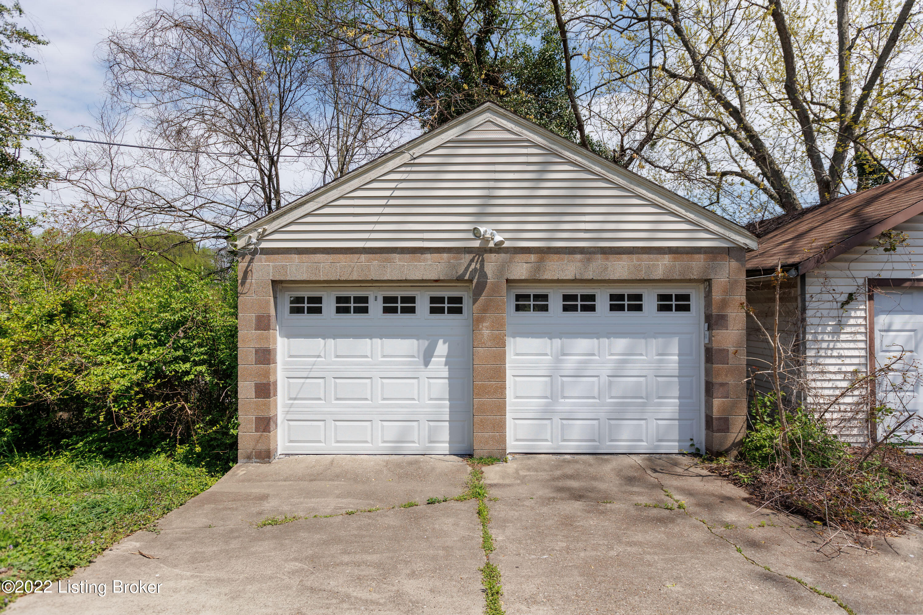 605 Edith Road Louisville, KY 40206 - Photo 32 of 38 032